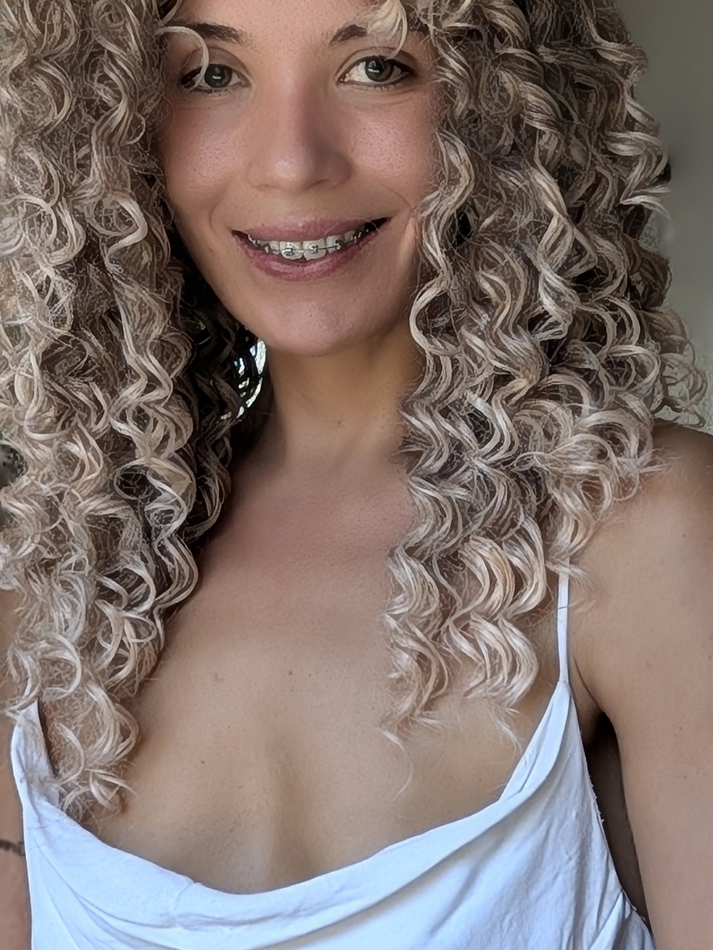 Light Blonde Curly Synthetic Wig with Defined Ringlets